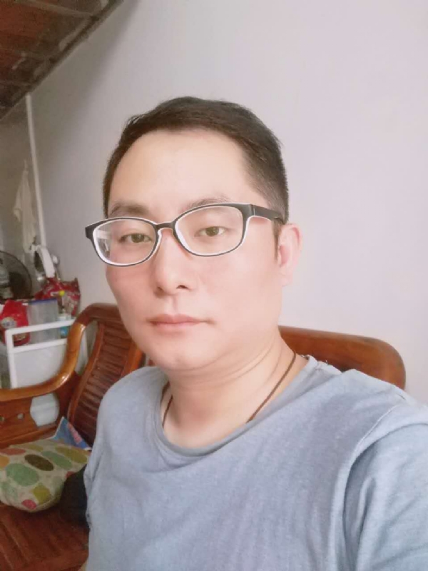 流星的尾巴的第一张照片--顺昌婚介网