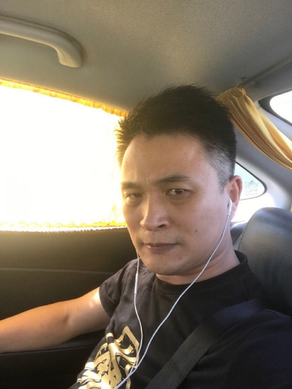 罗的第二张照片--顺昌婚介网