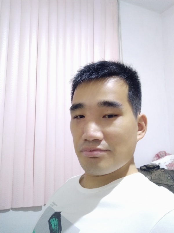 大男孩的第一张照片--顺昌婚介网