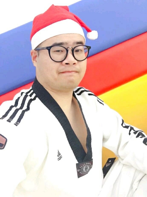 何当重相见的第一张照片--顺昌婚介网