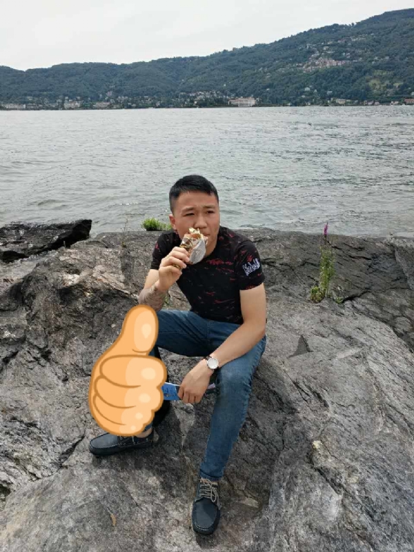 绚烂背后的平淡的第一张照片--顺昌婚介网