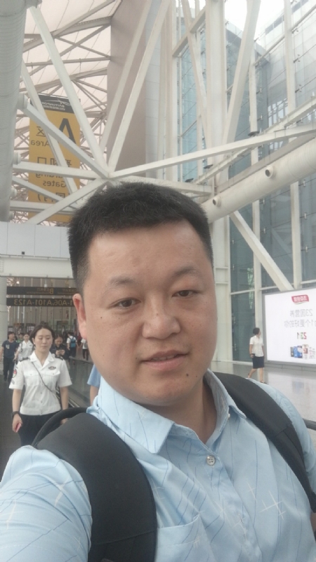 枫叶的第一张照片--顺昌婚介网
