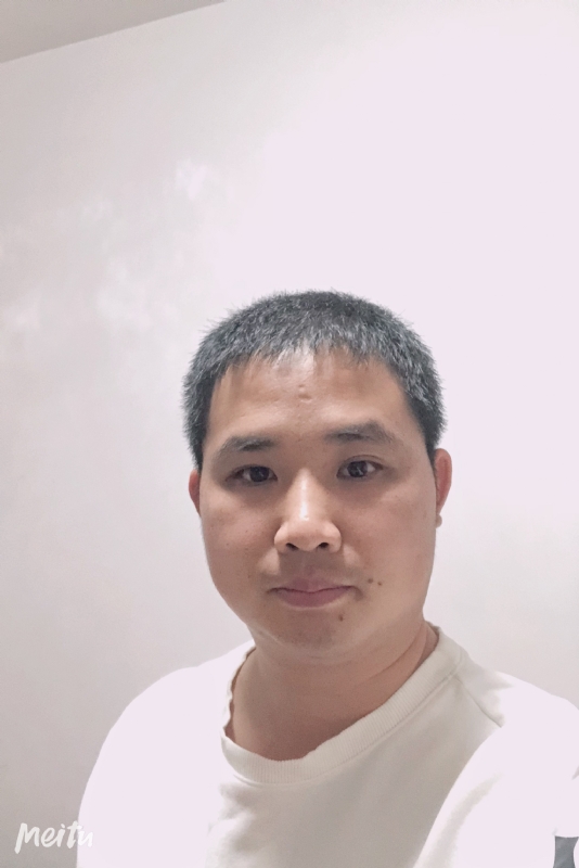 小梁的第一张照片--顺昌婚介网