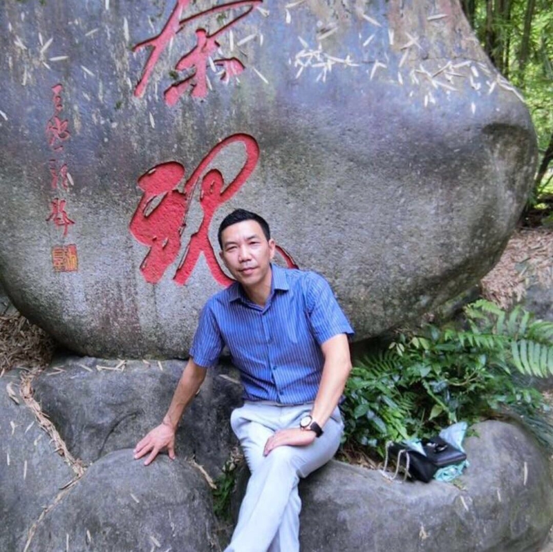 老·黄的第一张照片--顺昌婚介网
