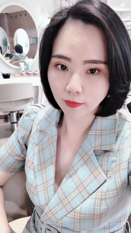 固执的第一张照片--顺昌婚介网