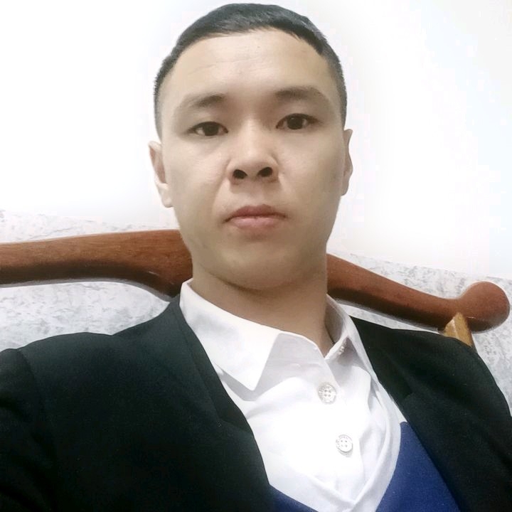 冷漠的第一张照片--顺昌婚介网