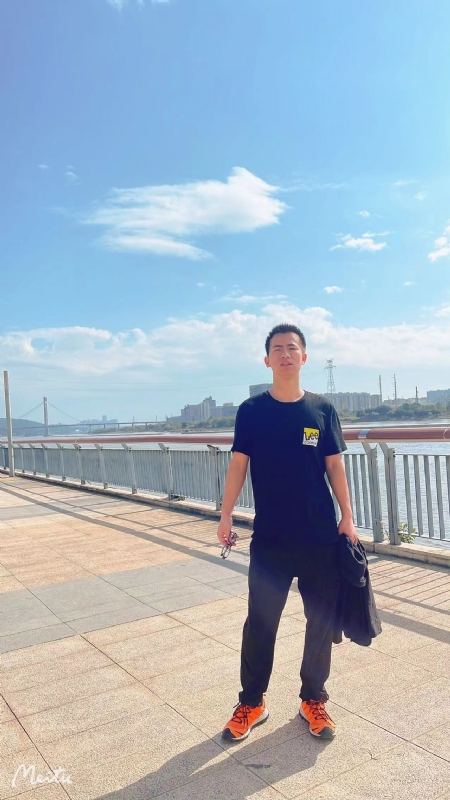 小螃蟹的第一张照片--顺昌婚介网