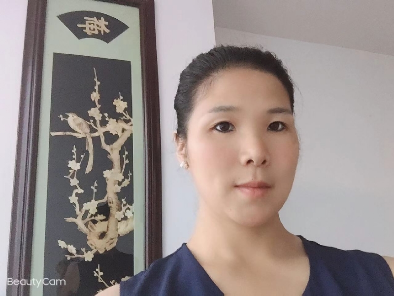 微笑的第一张照片--顺昌婚介网