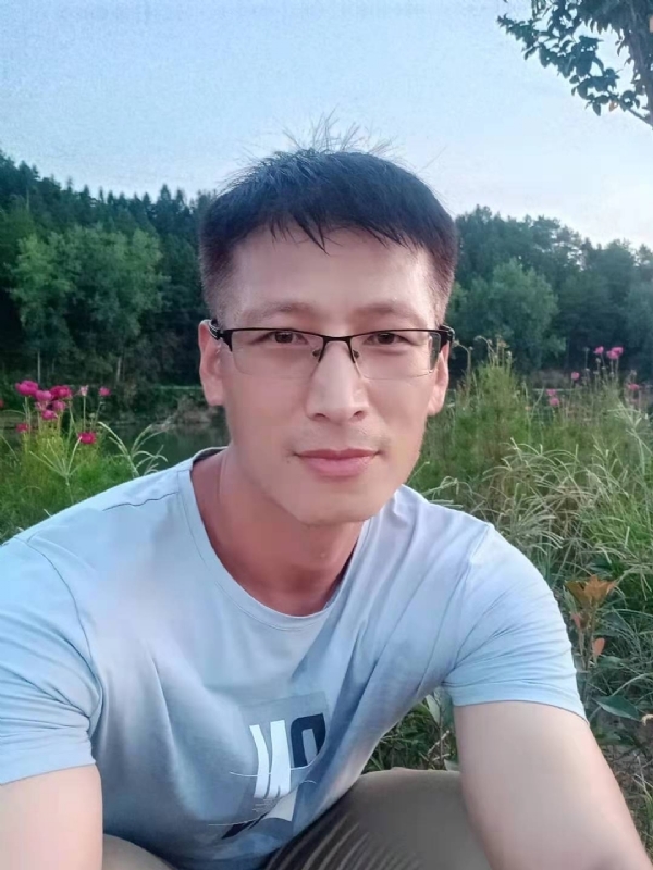 零零柒的第一张照片--顺昌婚介网