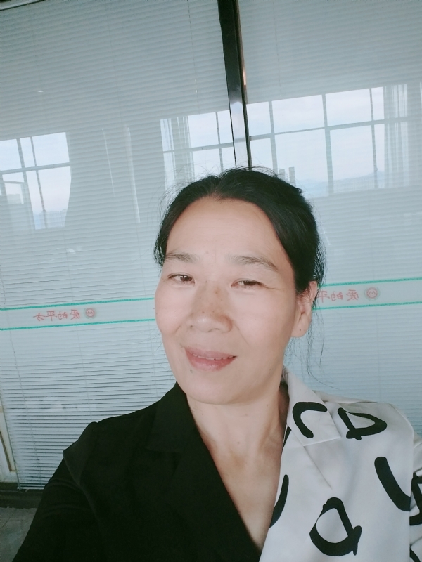 易莲的第一张照片--顺昌婚介网