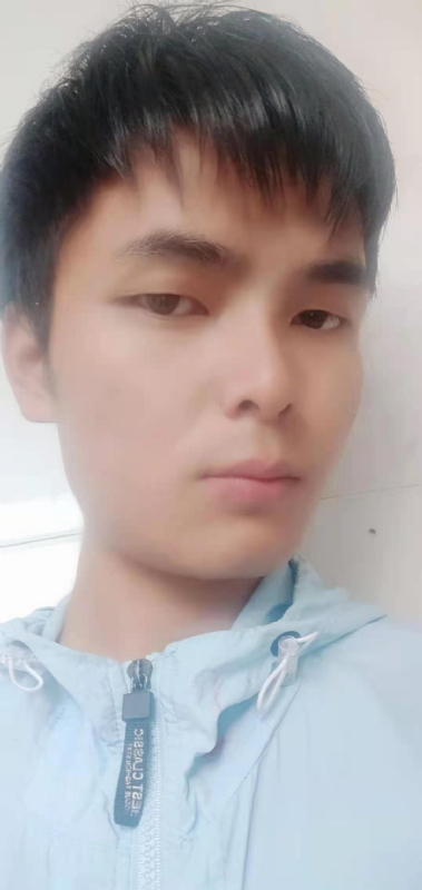 安静的男生的第一张照片--顺昌婚介网