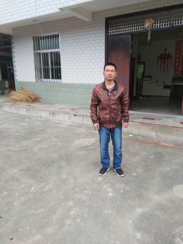 阿泉的第一张照片--顺昌婚介网