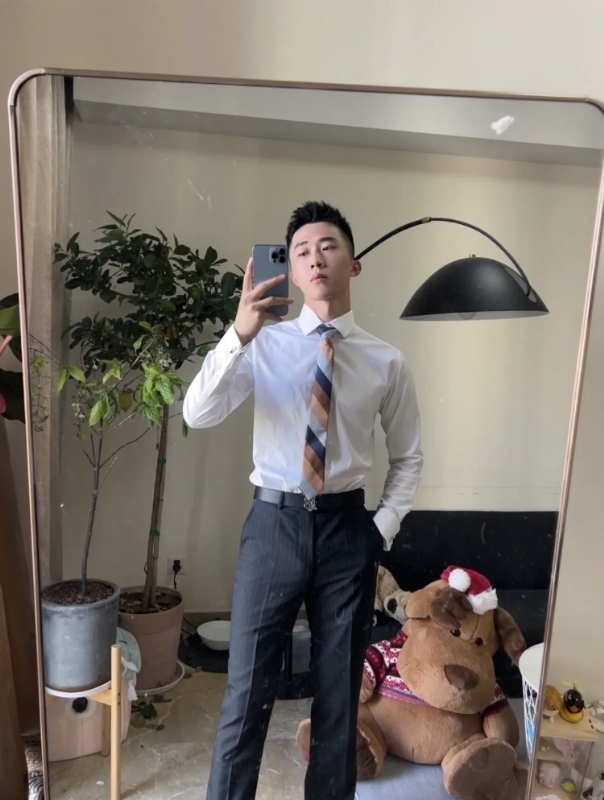 张浩的第一张照片--顺昌婚介网