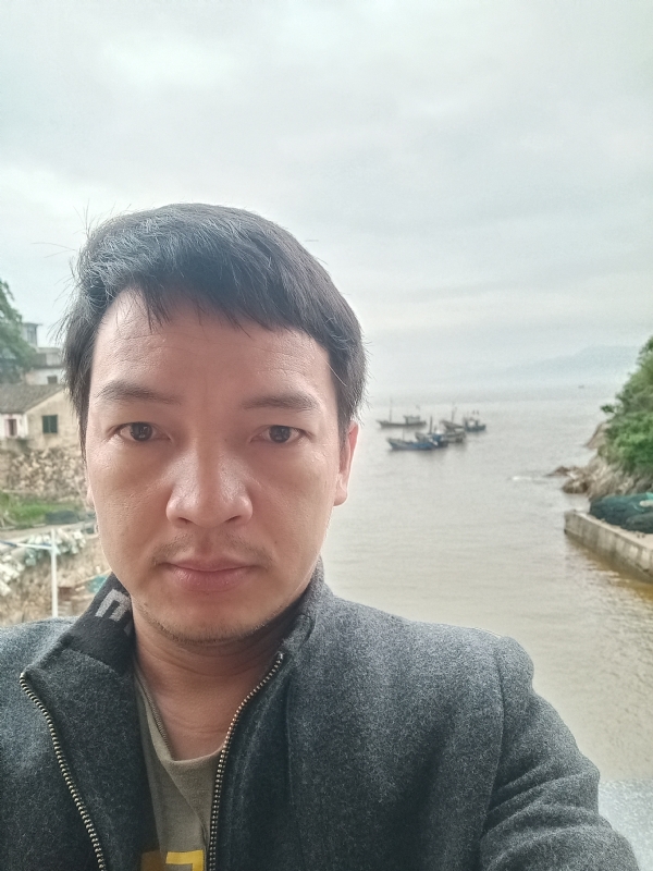 啊亮的第一张照片--顺昌婚介网