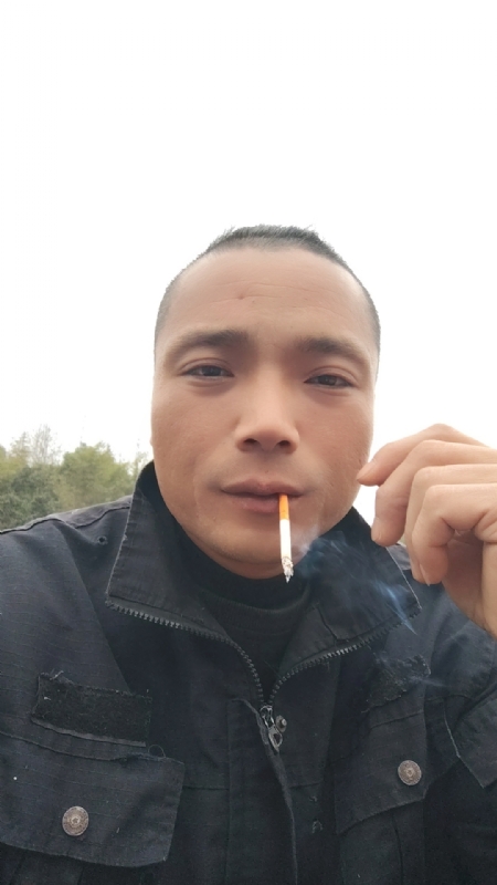 伯爵的第一张照片--顺昌婚介网