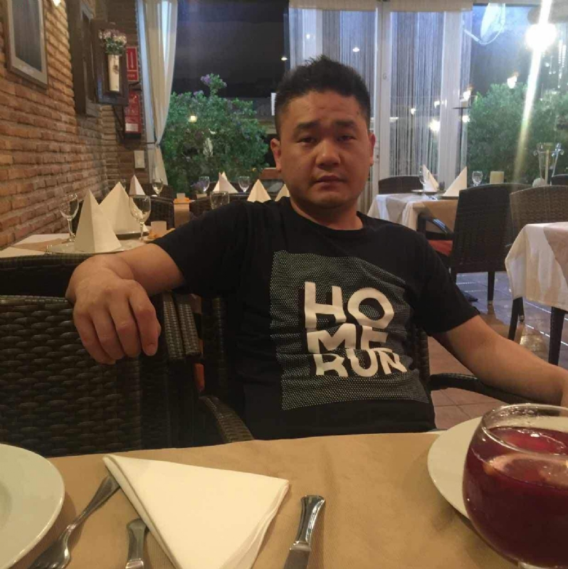 海外游子的第三张照片--顺昌婚介网