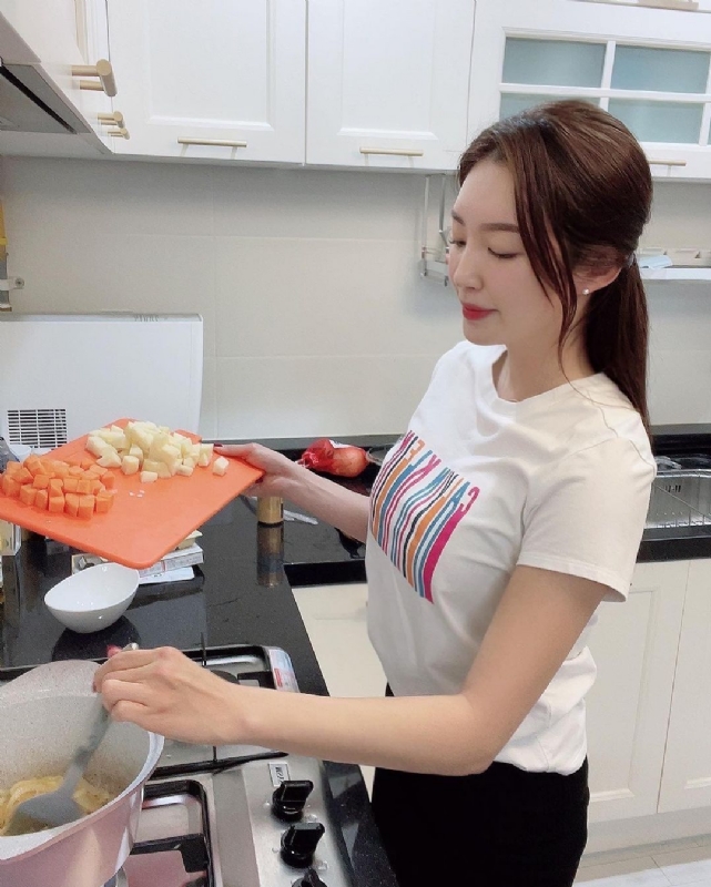 陈艾的第一张照片--顺昌婚介网