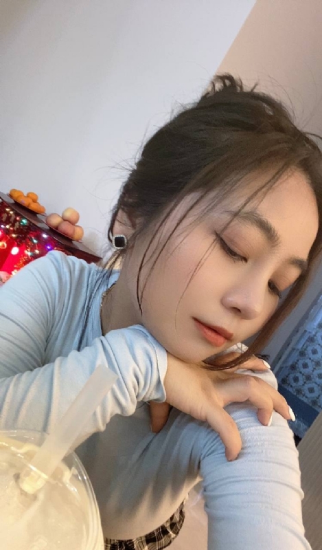 艳秋的第一张照片--顺昌婚介网