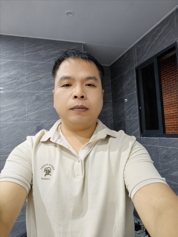 刘两水的第一张照片--顺昌婚介网